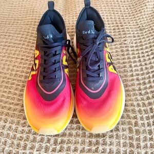 APL- Excellent used/ almost Like new Streamline Red Blue Racing exclusive shoes